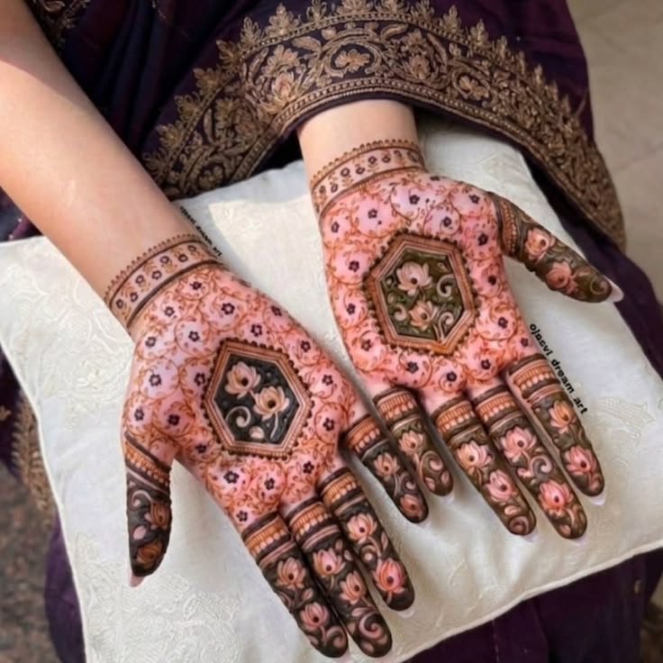 Front Hand Mehndi Design